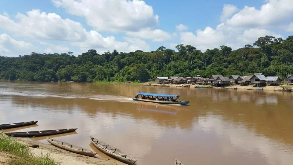 Tourist use of the Ucayali River