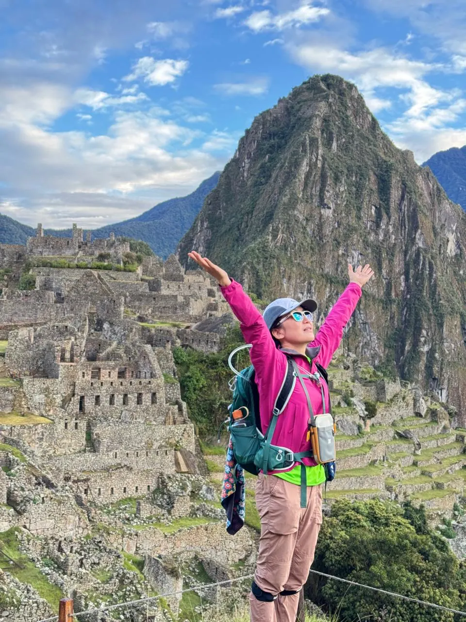 Happy Tourist at Machu picchu | Champions Peru Travel