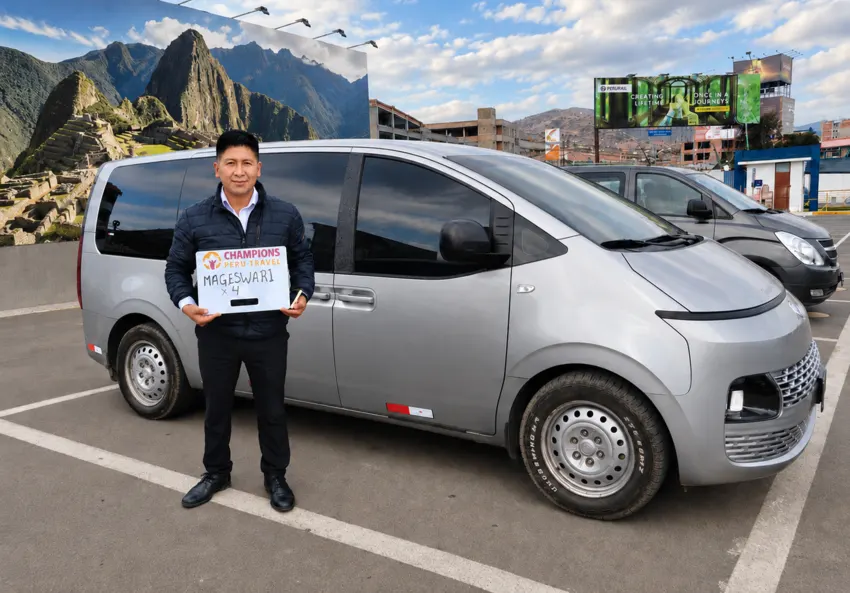 Welcome at Cusco Airport with private transfer