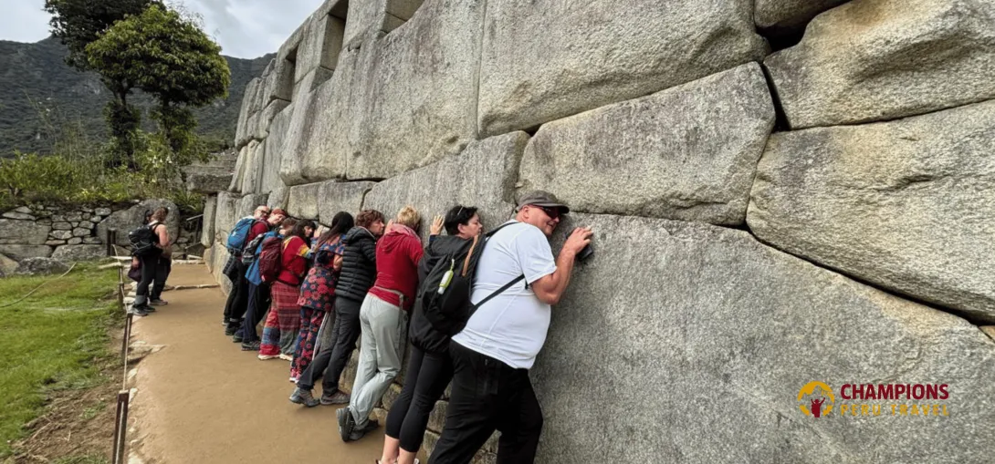 Machu Picchu Walking tour | Champions Peru Travel